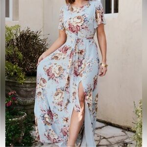 BALTICBORN Naomi Short Sleeve
Maxi Dress
L